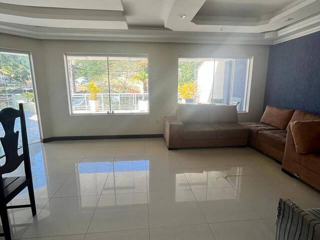 Casa para Venda em Niterói - 4