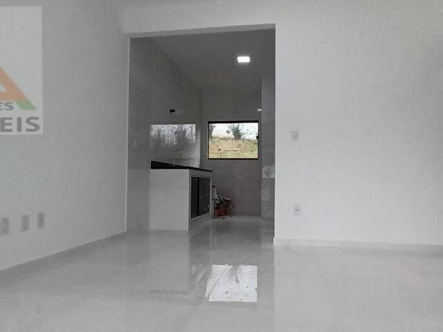 Casa para Venda em São Gonçalo - 5
